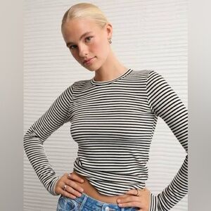 NWT AE Striped Longsleeve Crew